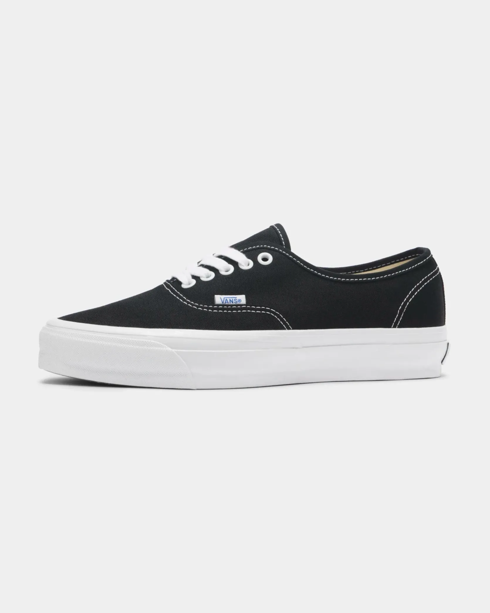 Authentic Reisue 44 LX - Black / White