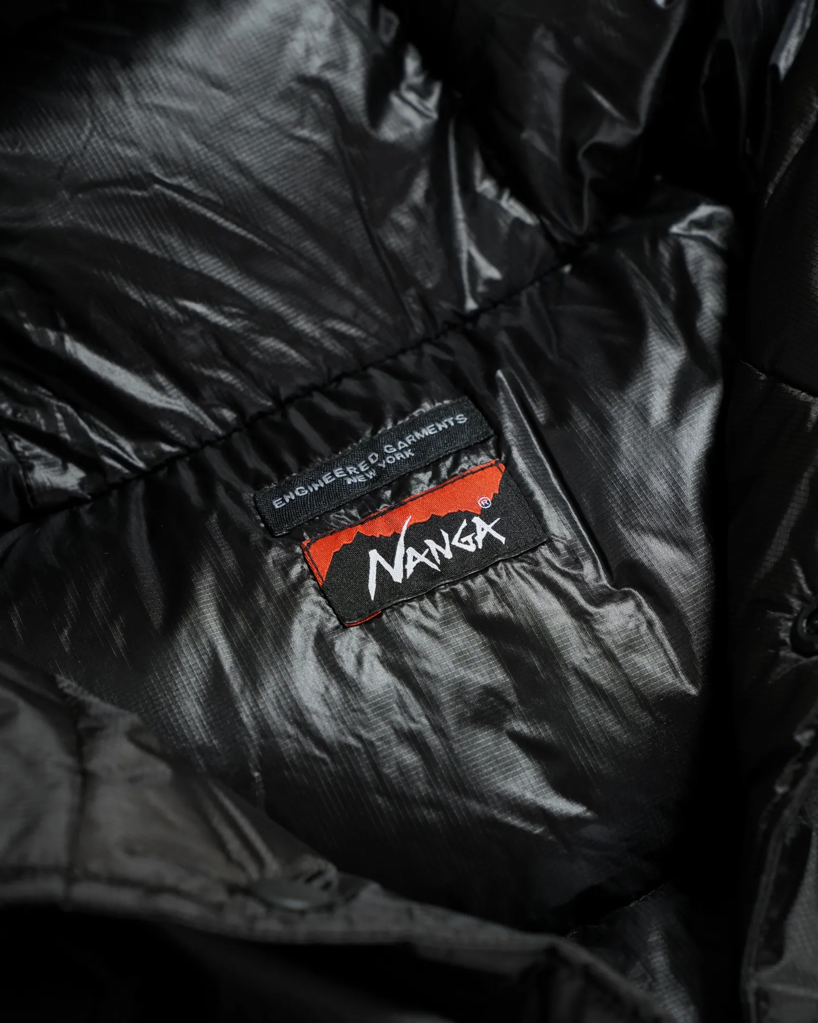 Field Down Vest - Black - Aurora Light