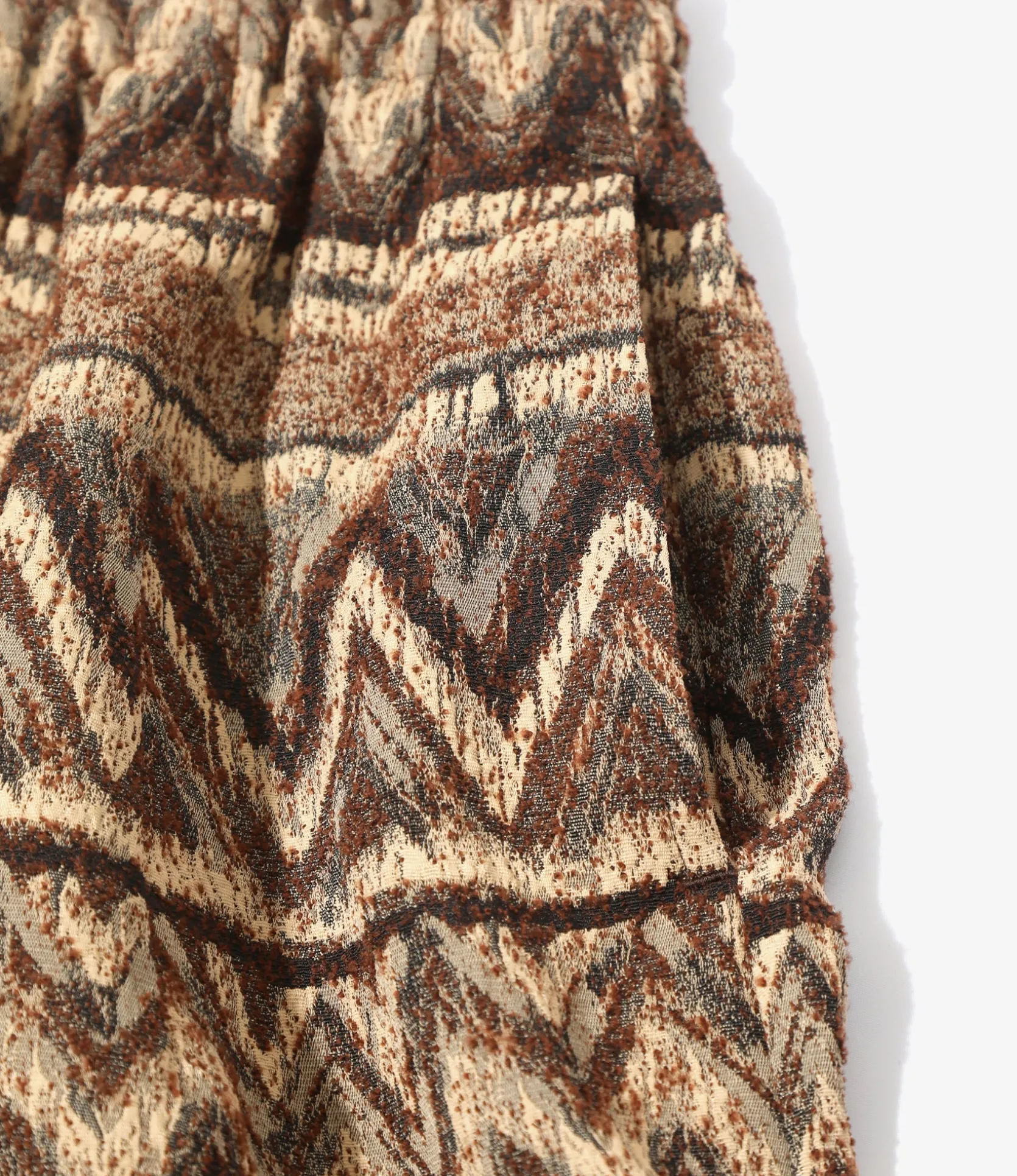 H.D.P. Short - Brown - AC/R/W/N Zigzag Stripe Jq.