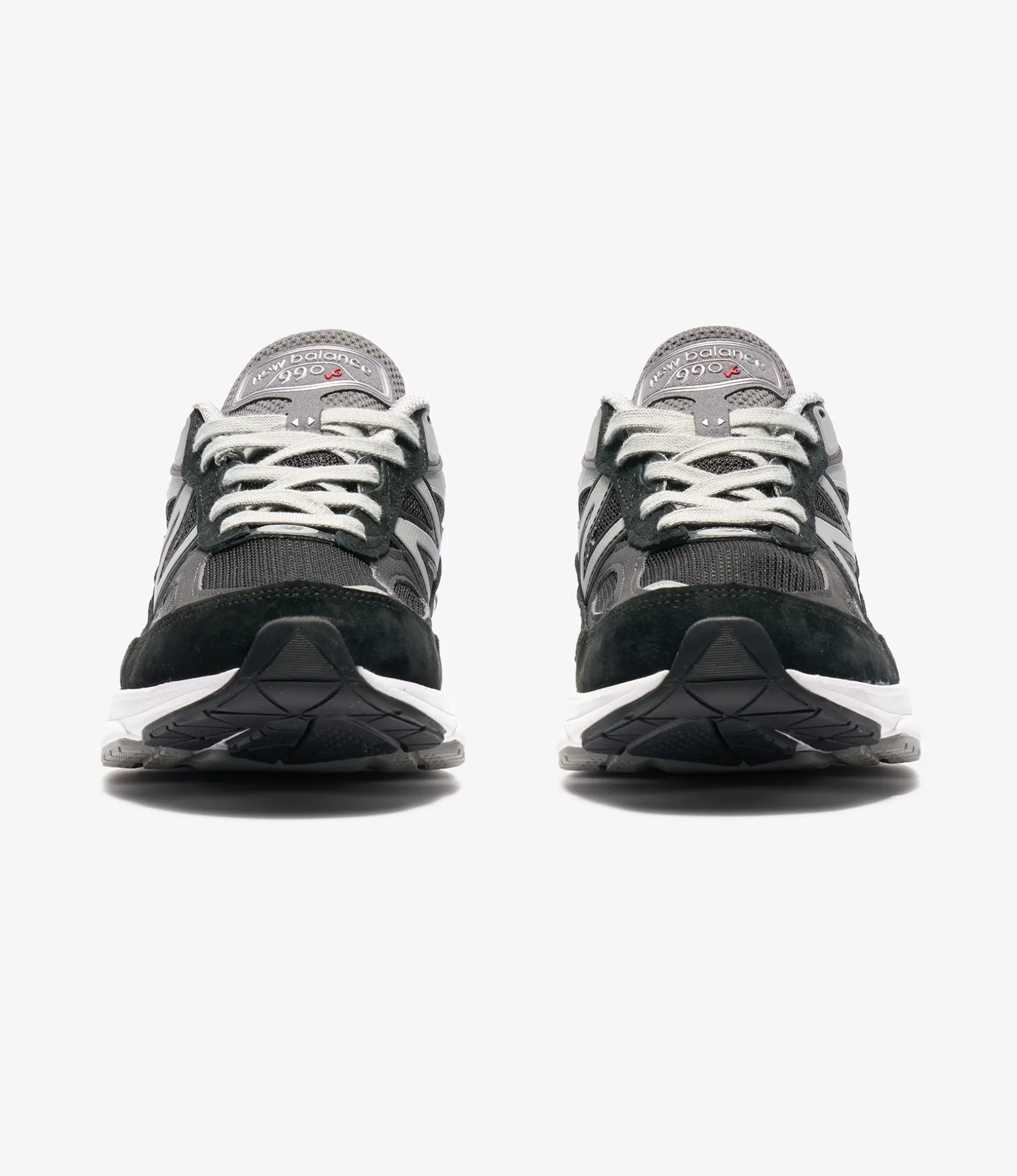 M990v6 - Black Core