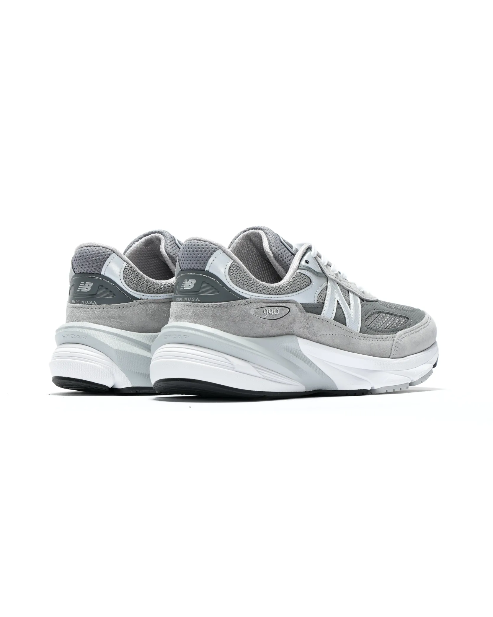 M990v6 - Grey Core