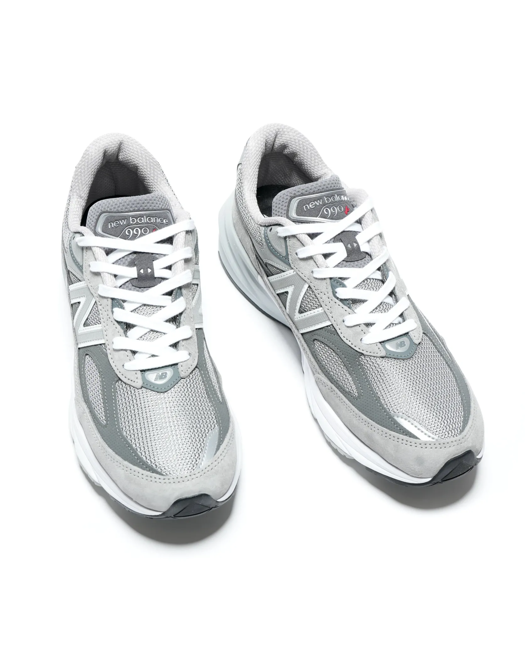 M990v6 - Grey Core