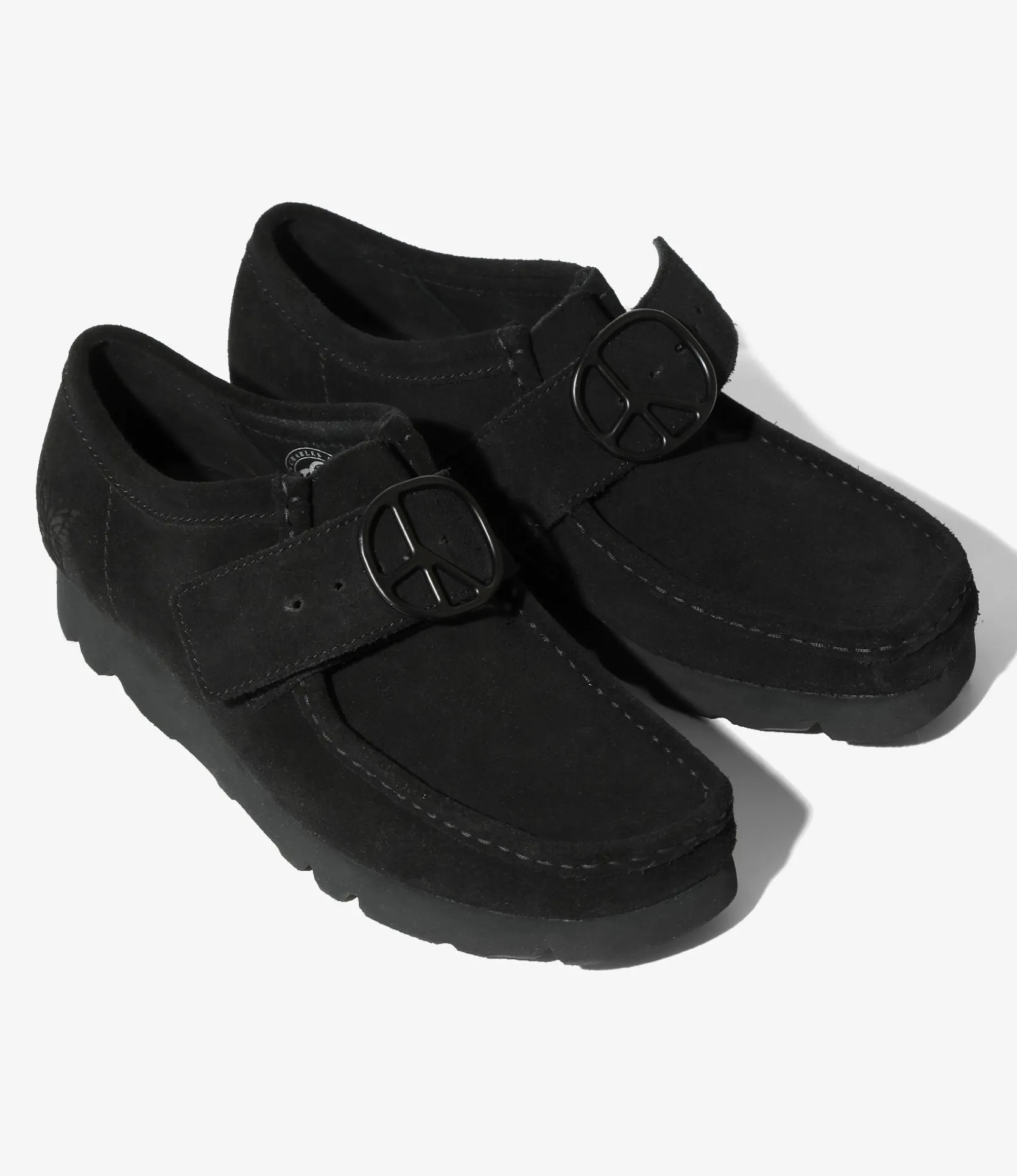 Needles x Clarks - Wallabee Strap Low - Black