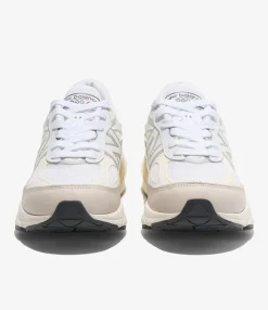 U990v6 - White / Sea Salt