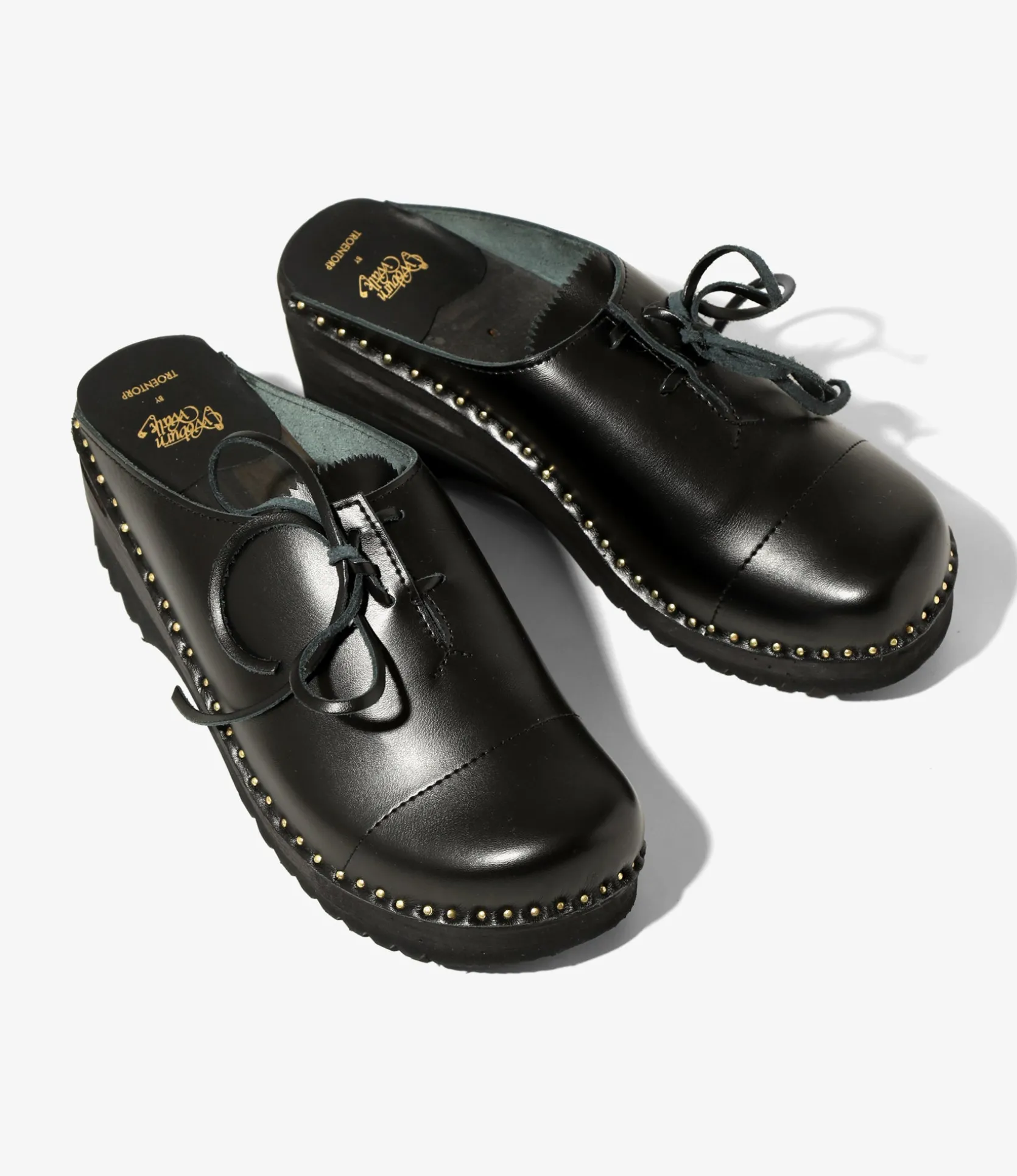 Woburn Walk X Troentorp - Swedish Clog - Alps/ Center Lace - Black